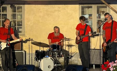 He who walks behind the rows – skräckfilmsrock