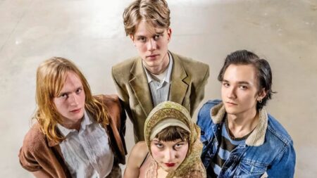 Paranoia på Tomarps Kungsgård på Midsommardagen